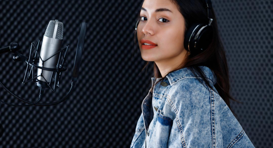 1186I will be your professional female singer any genre